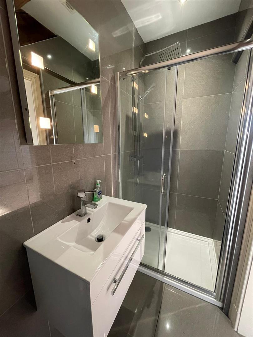 Flat 10, 127 St. Leonards Gate, Lancaster, LA1 1NL